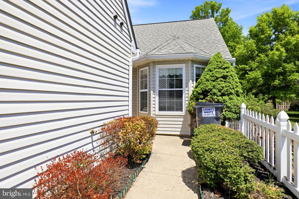 11403 SARASOTA CT