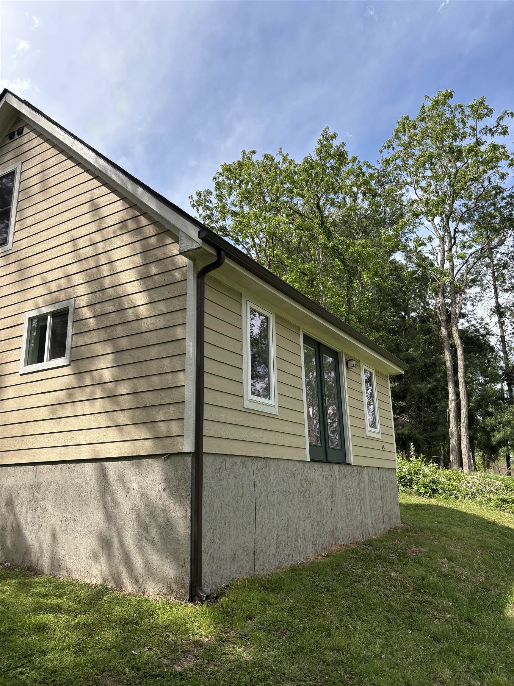 2198 RAPHINE RD