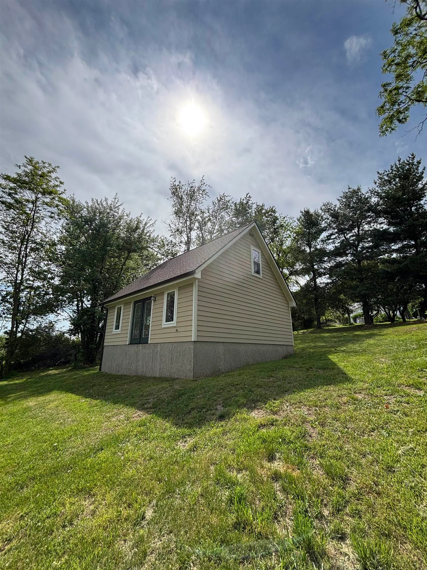 2198 Raphine Rd