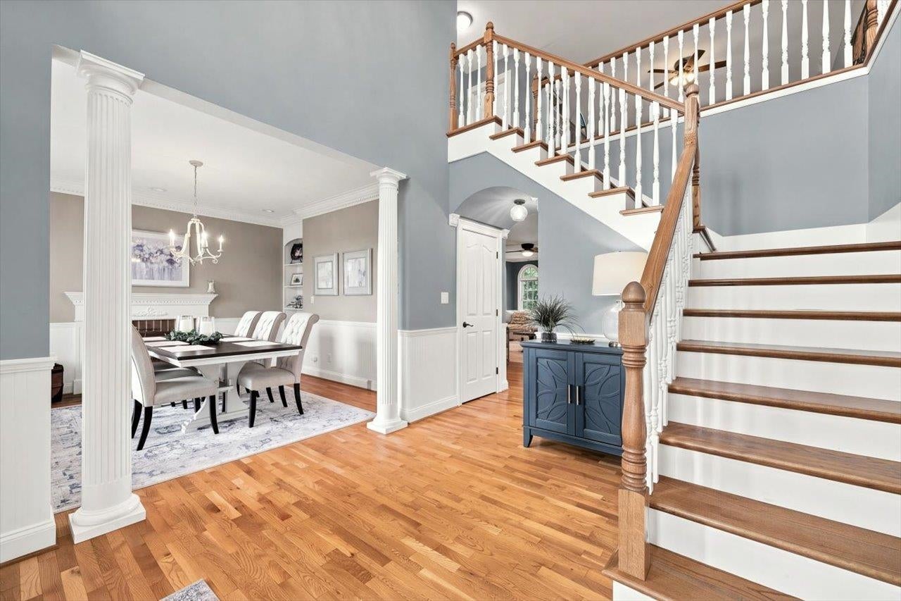 319 PARKINS LN