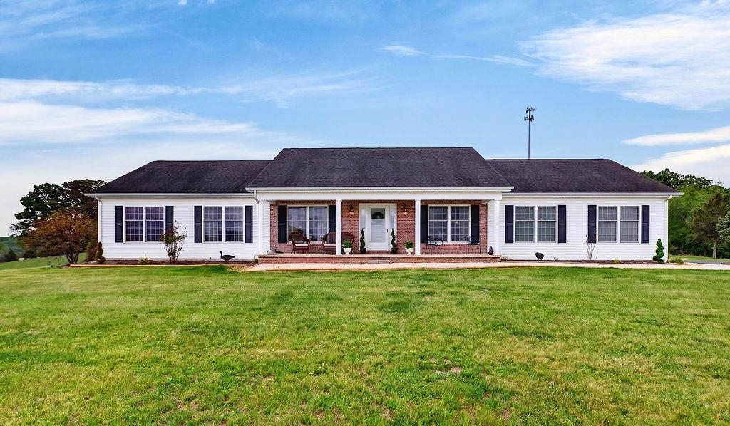 112 GUERNSEY LN