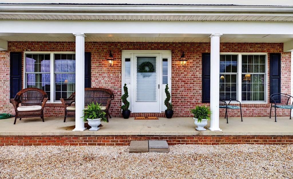 112 GUERNSEY LN