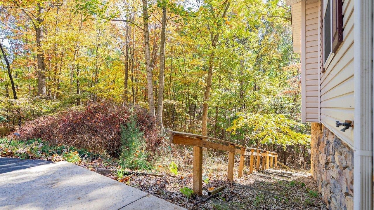 149 PLEASANT LN