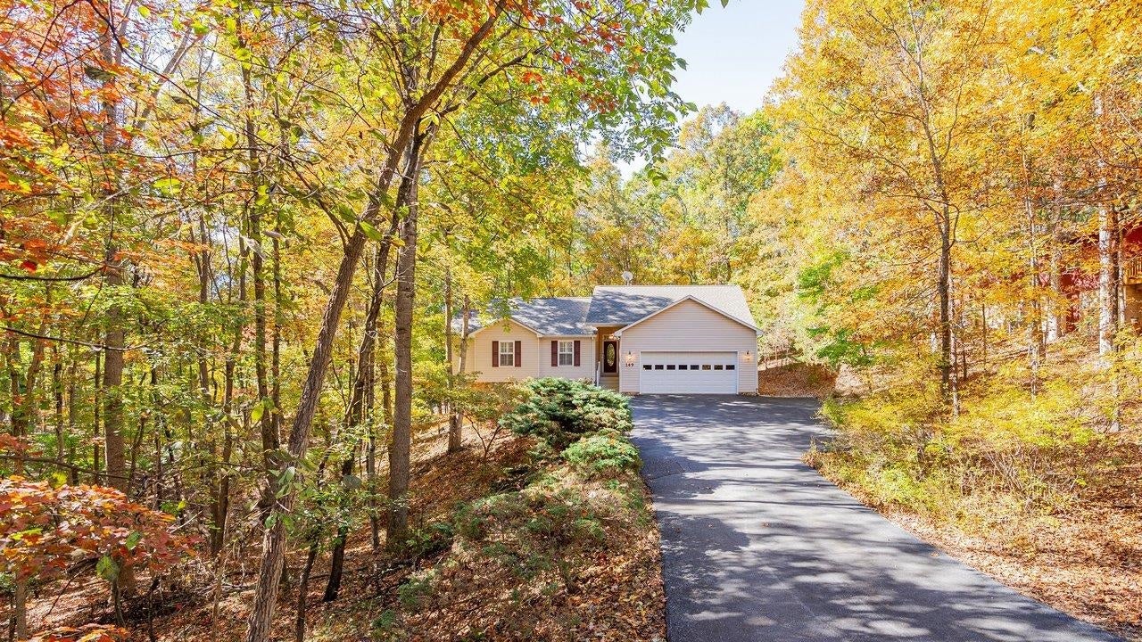 149 PLEASANT LN