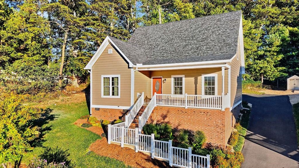 207 BELL CREEK DR
