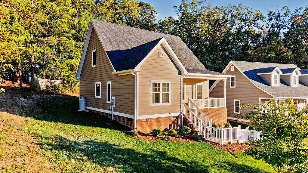 207 BELL CREEK DR