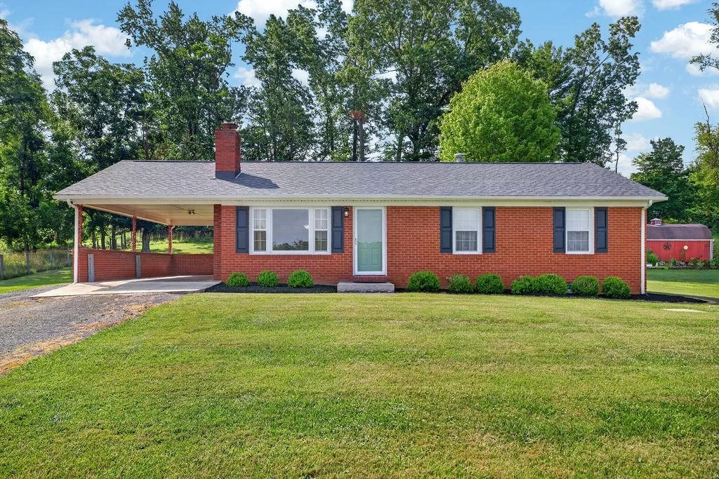 484 Galena Rd
