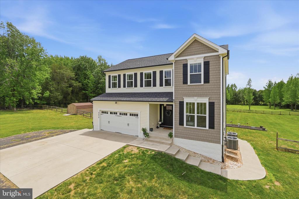 9404 ROBERT E LEE DR