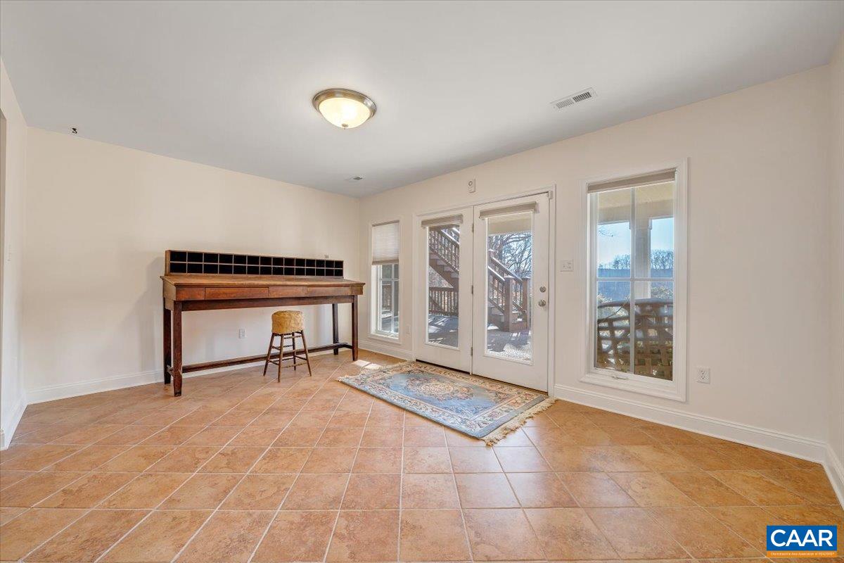 Farmville, Virginia 23901, United States, 3 Bedrooms Bedrooms, ,3 BathroomsBathrooms,Residential,Active,256845