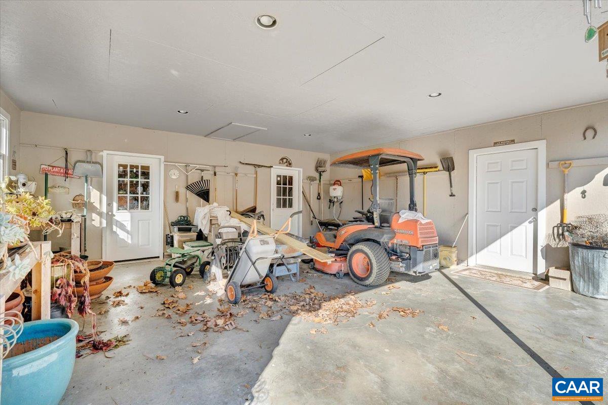 Farmville, Virginia 23901, United States, 3 Bedrooms Bedrooms, ,3 BathroomsBathrooms,Residential,Active,256845