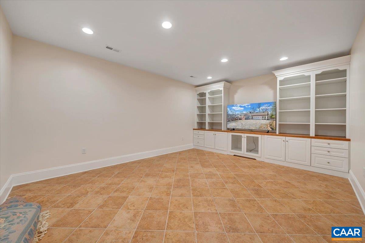 Farmville, Virginia 23901, United States, 3 Bedrooms Bedrooms, ,3 BathroomsBathrooms,Residential,Active,256845