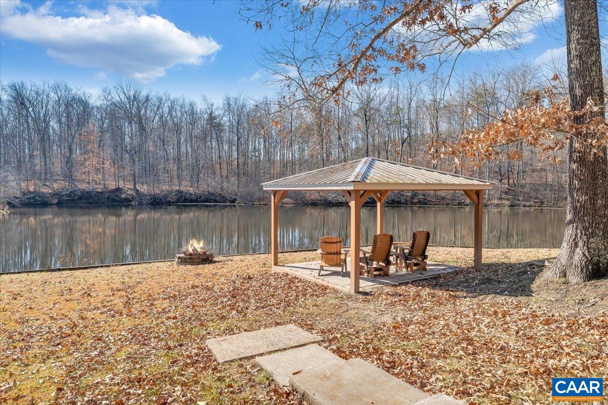 Farmville, Virginia 23901, United States, 3 Bedrooms Bedrooms, ,3 BathroomsBathrooms,Residential,Active,256845