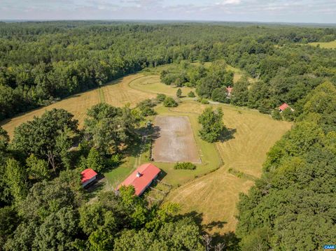 Photo of 410 Laughton Ln, Kents Store, VA 23084 (MLS # 669691)