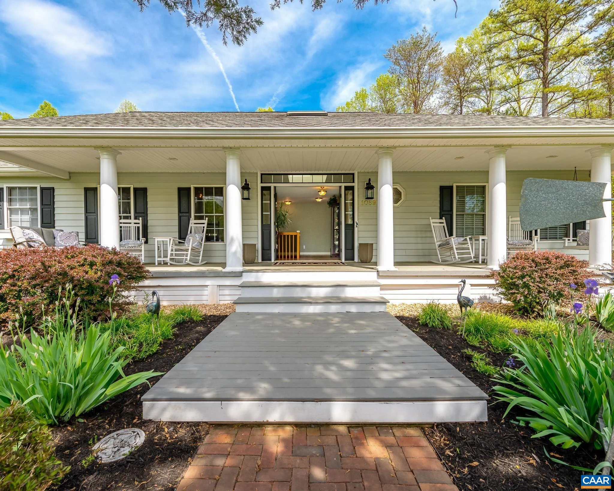 1089 Broken Island Rd