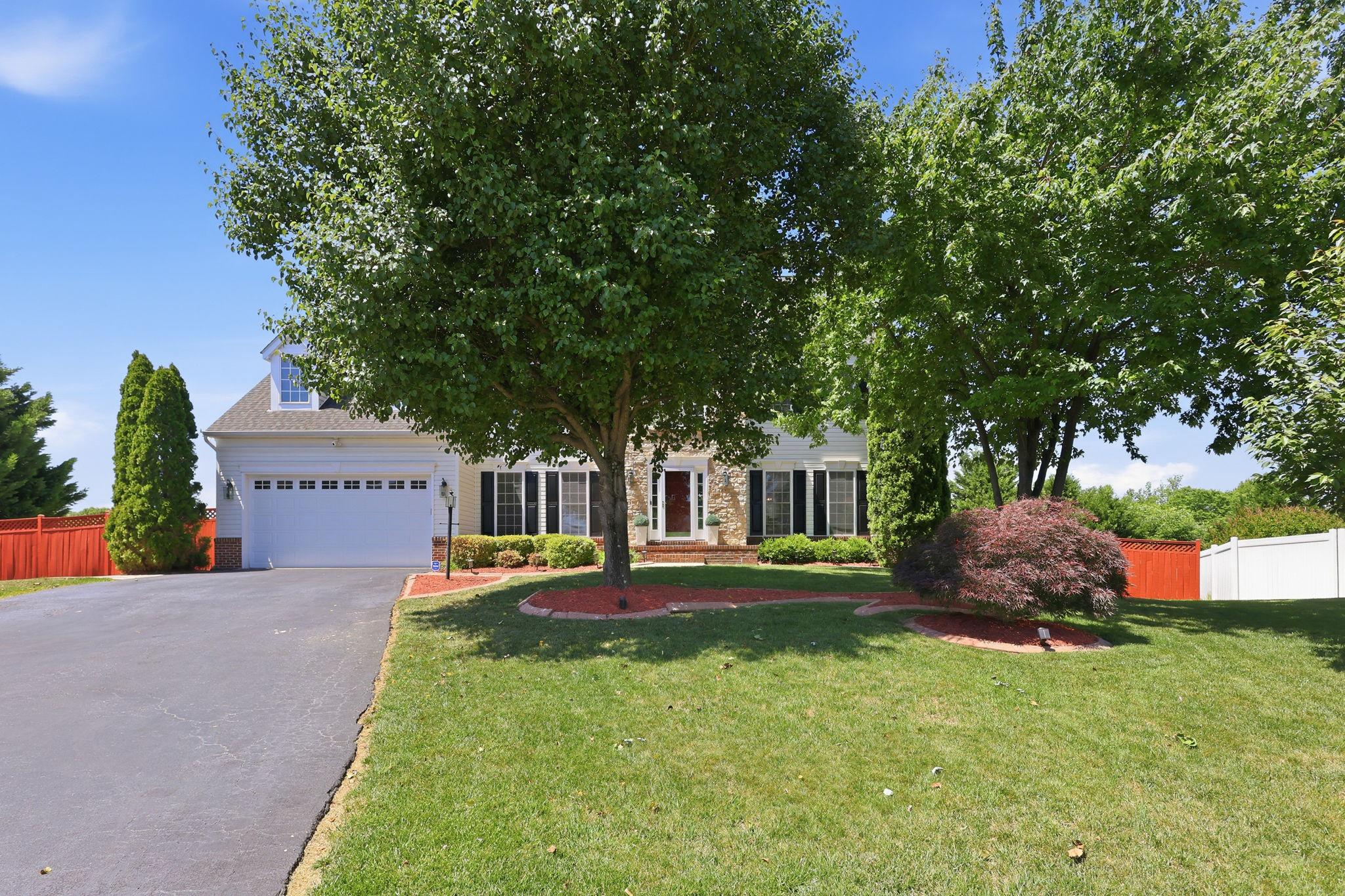 7116 CROWN JEWELS CT