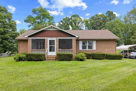 Photo for 902 AUGUSTA FARMS RD