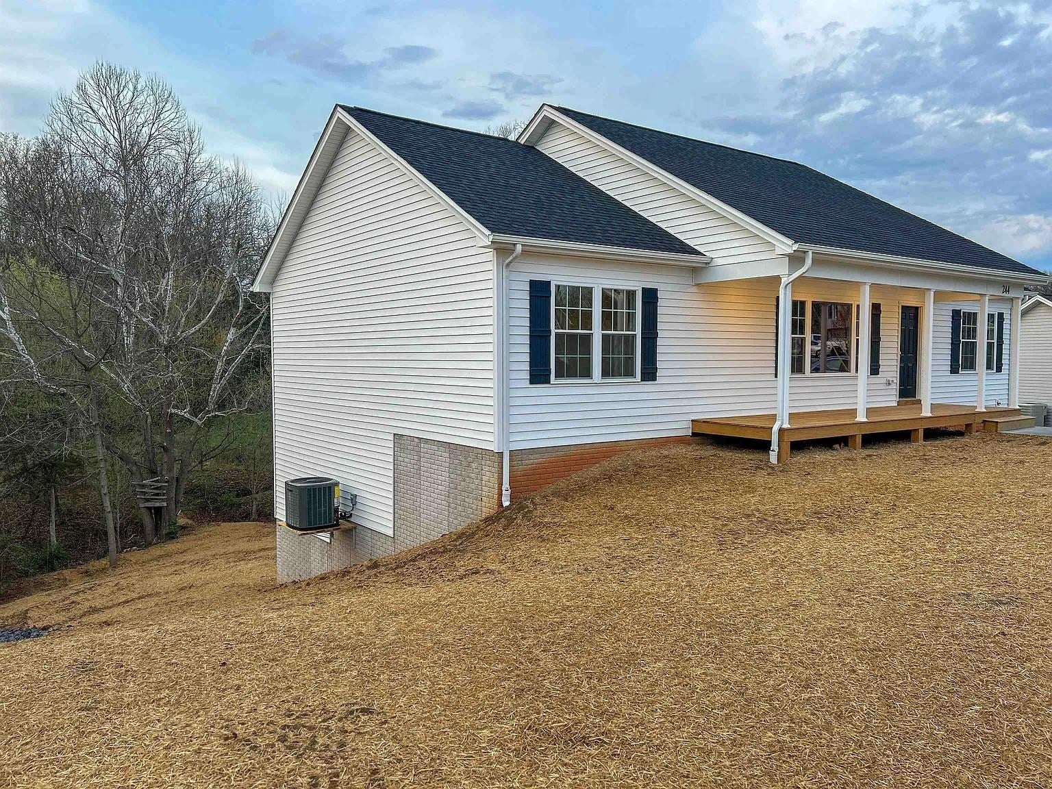 47 LOCUSTDALE LOOP
