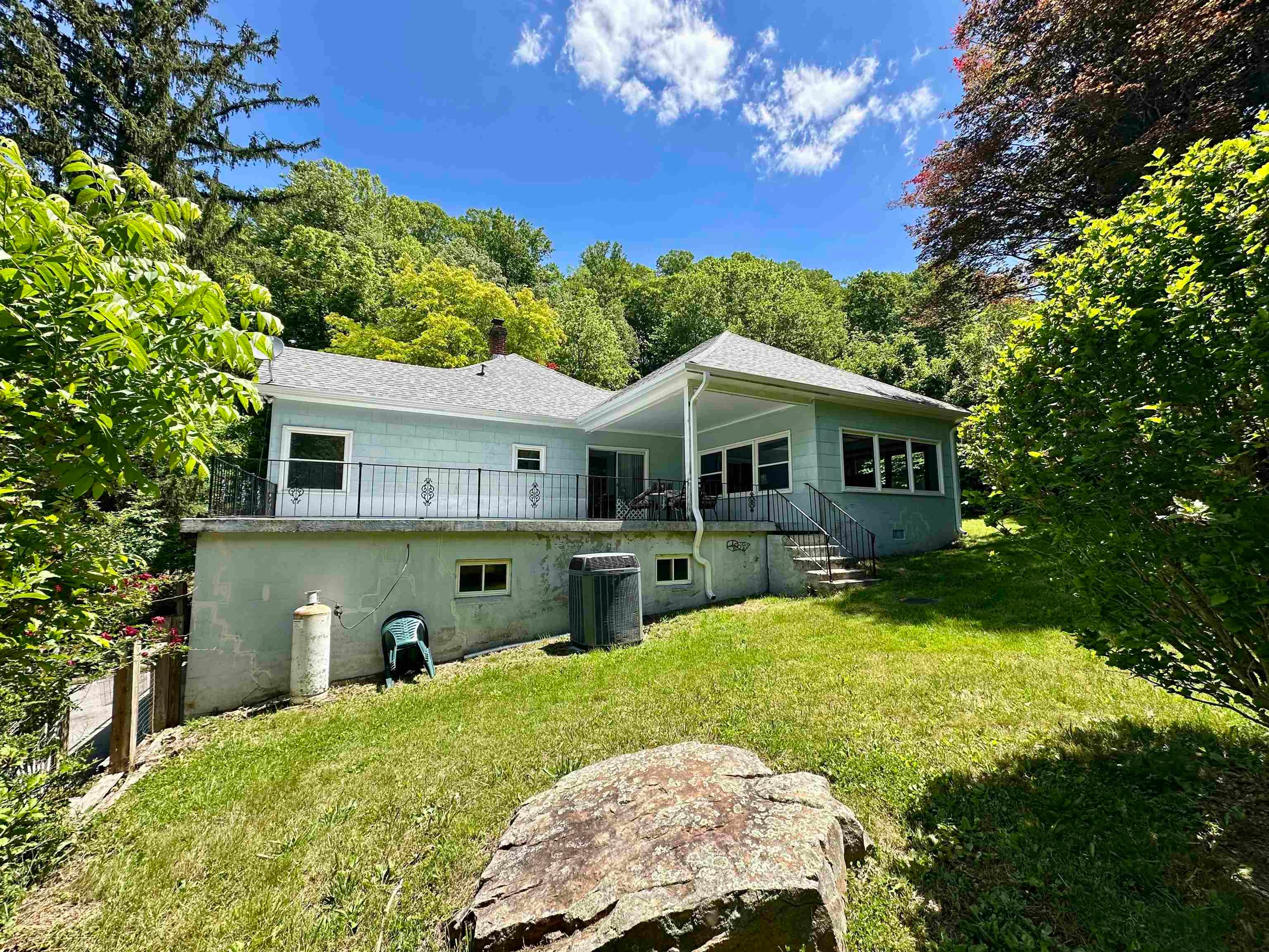 136 KLONDIKE RD