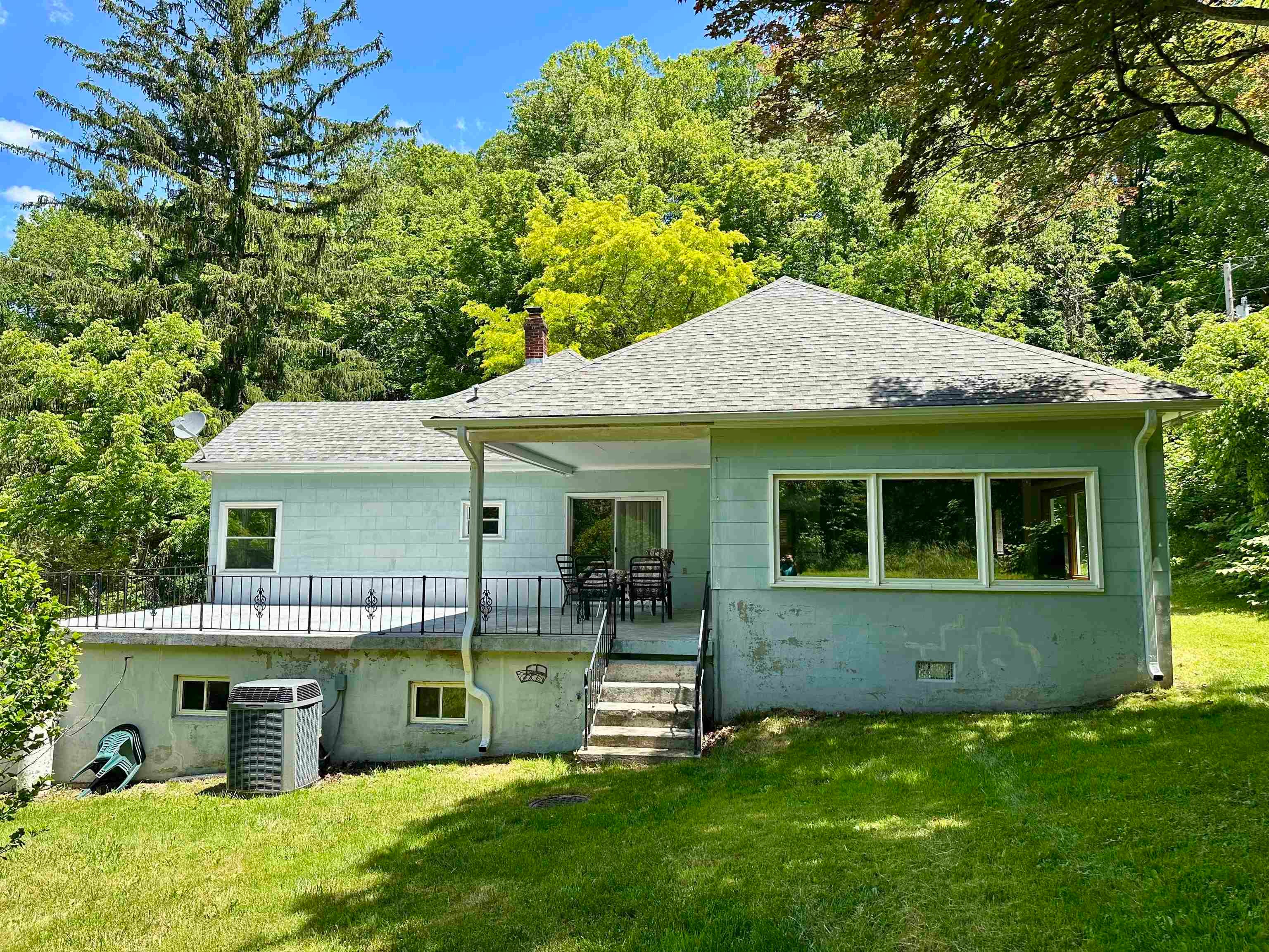 136 KLONDIKE RD