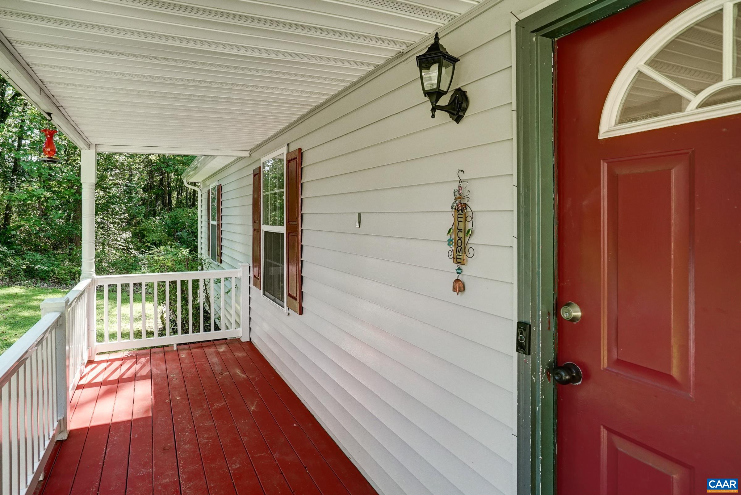 688 CARNATION RD