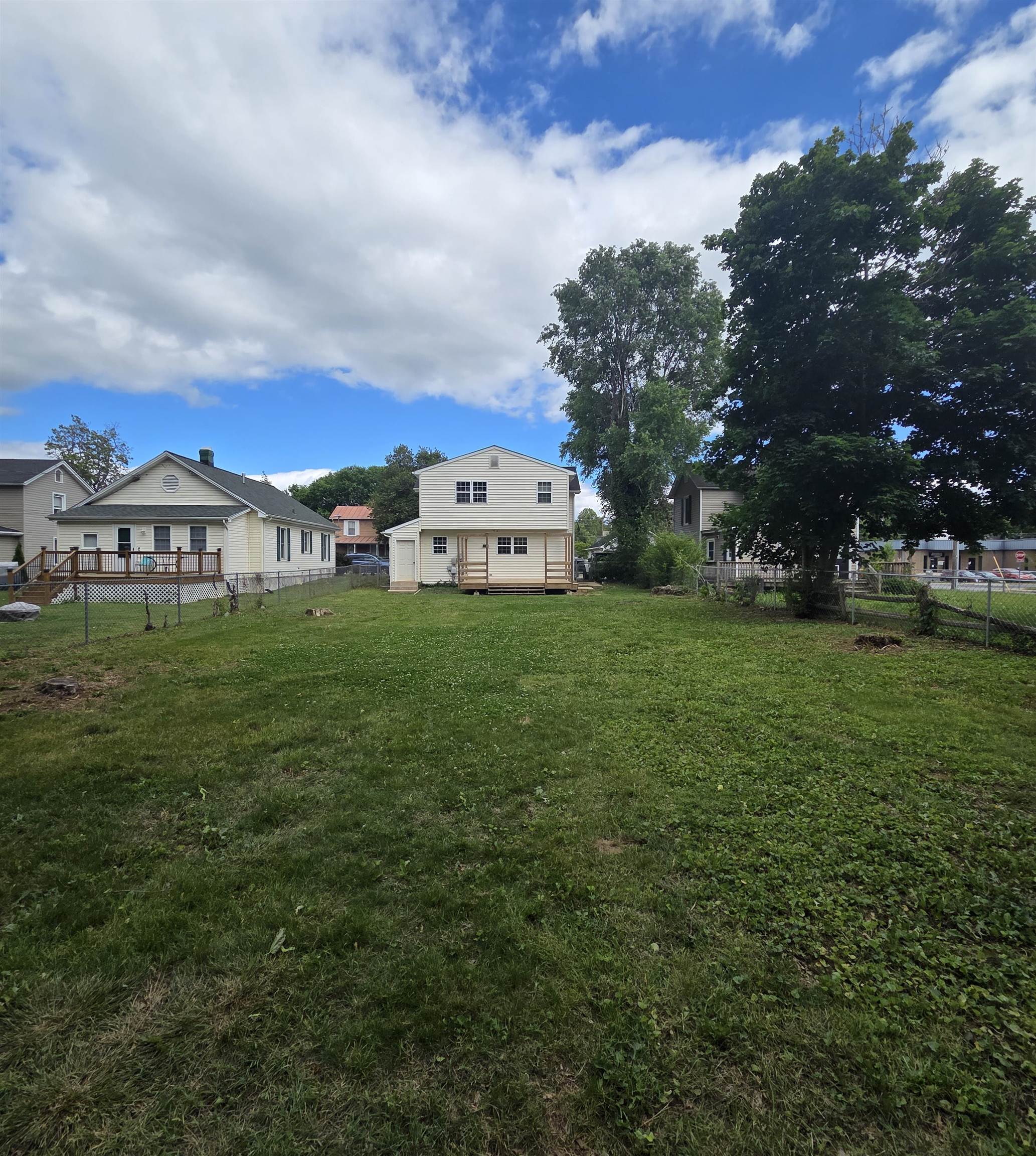 365 MAGNOLIA AVE S