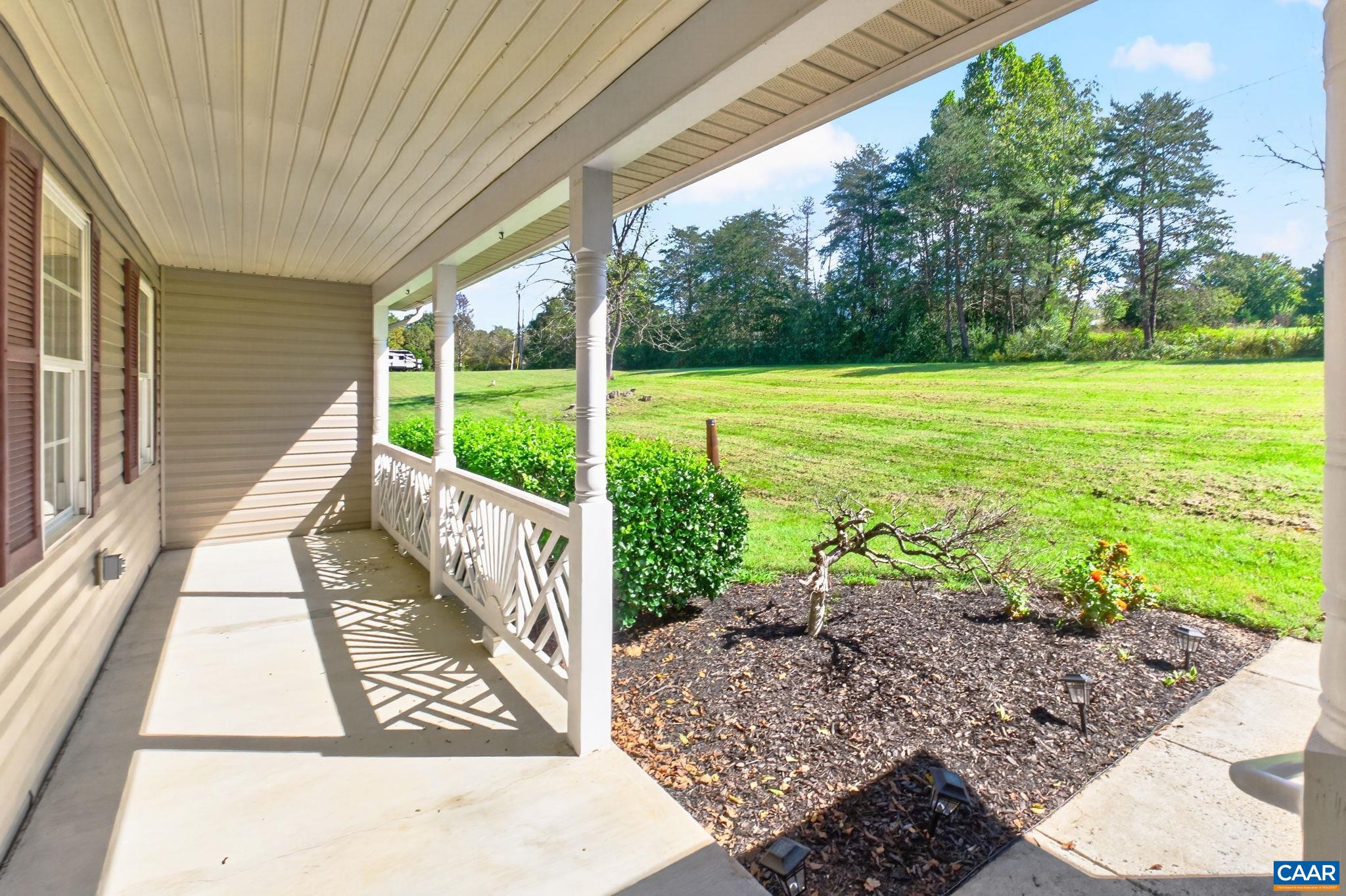 104 HALF PENNY LN