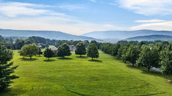 BRADFORD ST, SWOOPE, VA 24479 - Image ed6b55643a5c481515b5c85900a16cd4/2956189360
