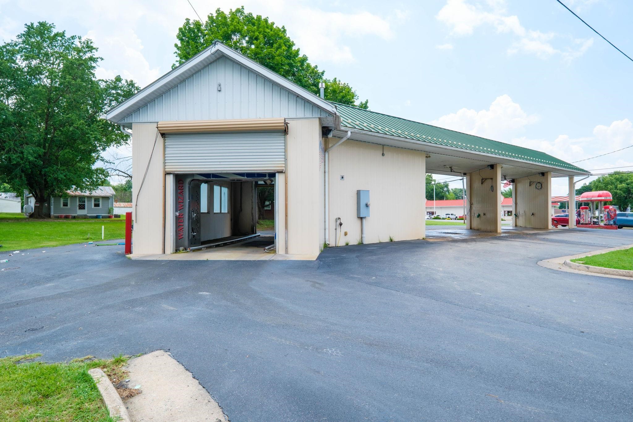 117 East Side Hwy S, Elkton, VA, 22827