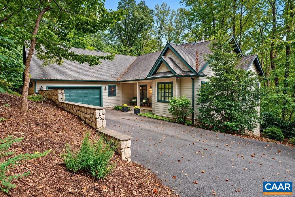 144 Hearthstone Ln