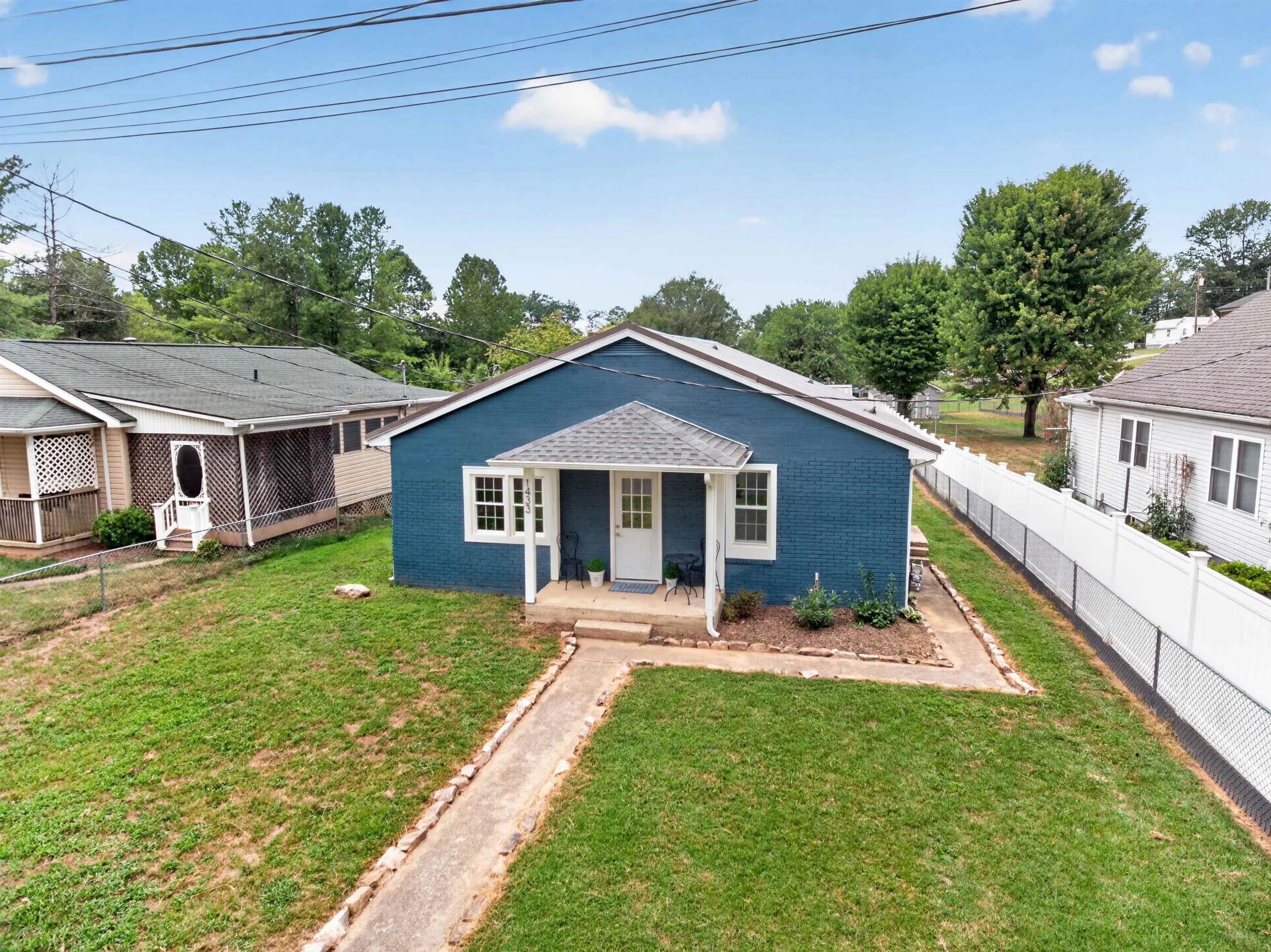 1433 Harding Ave
