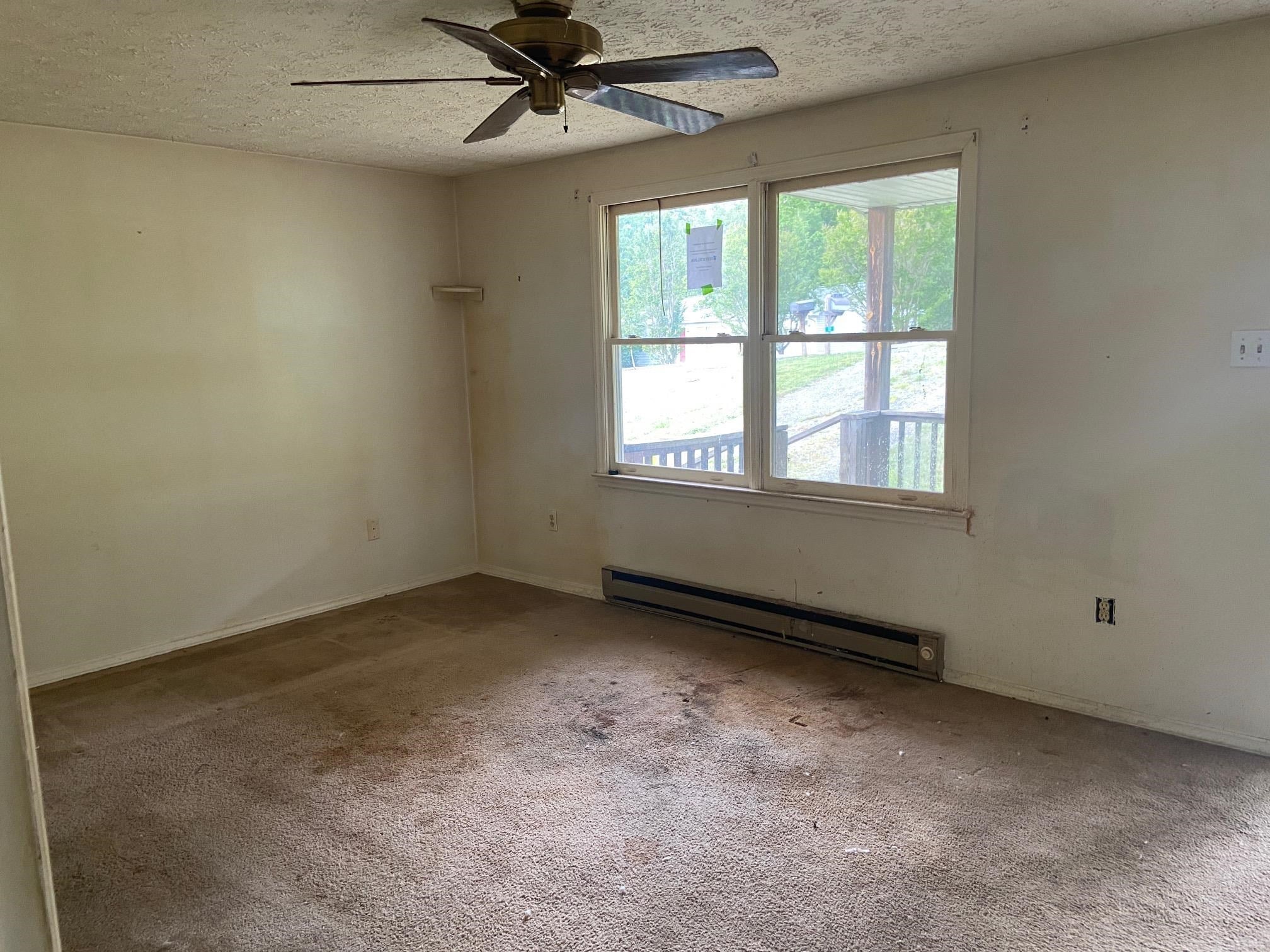121 MOUNTAIN VIEW TER