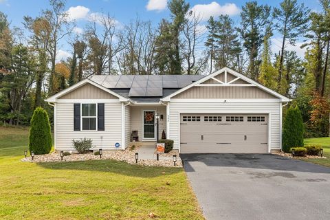 Photo of 245 Claybrook Dr, Waynesboro, VA 22980 (MLS # 670077)