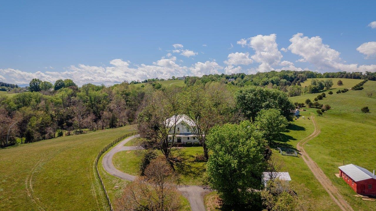 1586 MOSSY CREEK RD