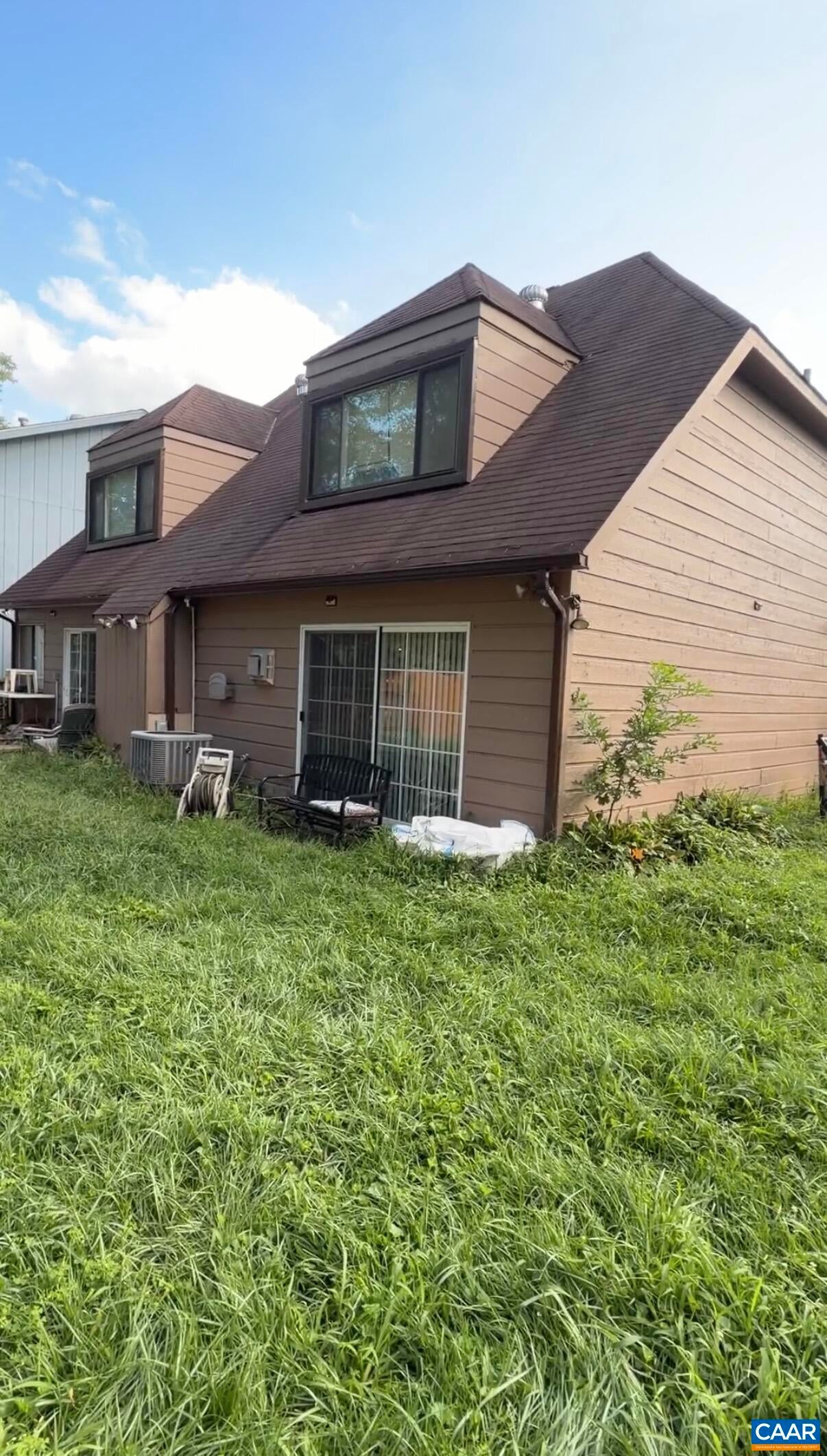 1475 MONTEREY DR