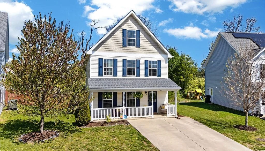 312 Evershire St
