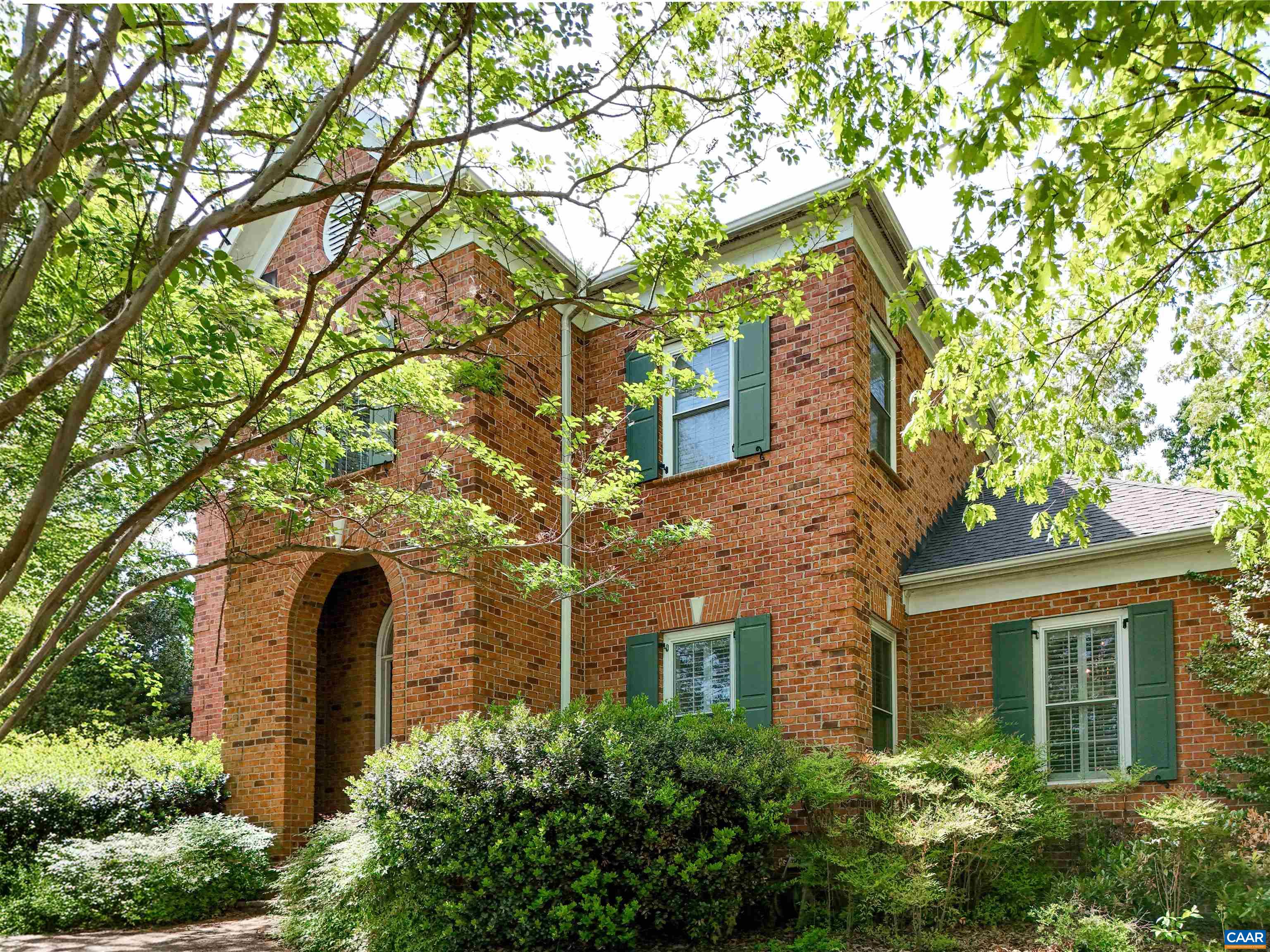 2500 WILTSHIRE CLOSE