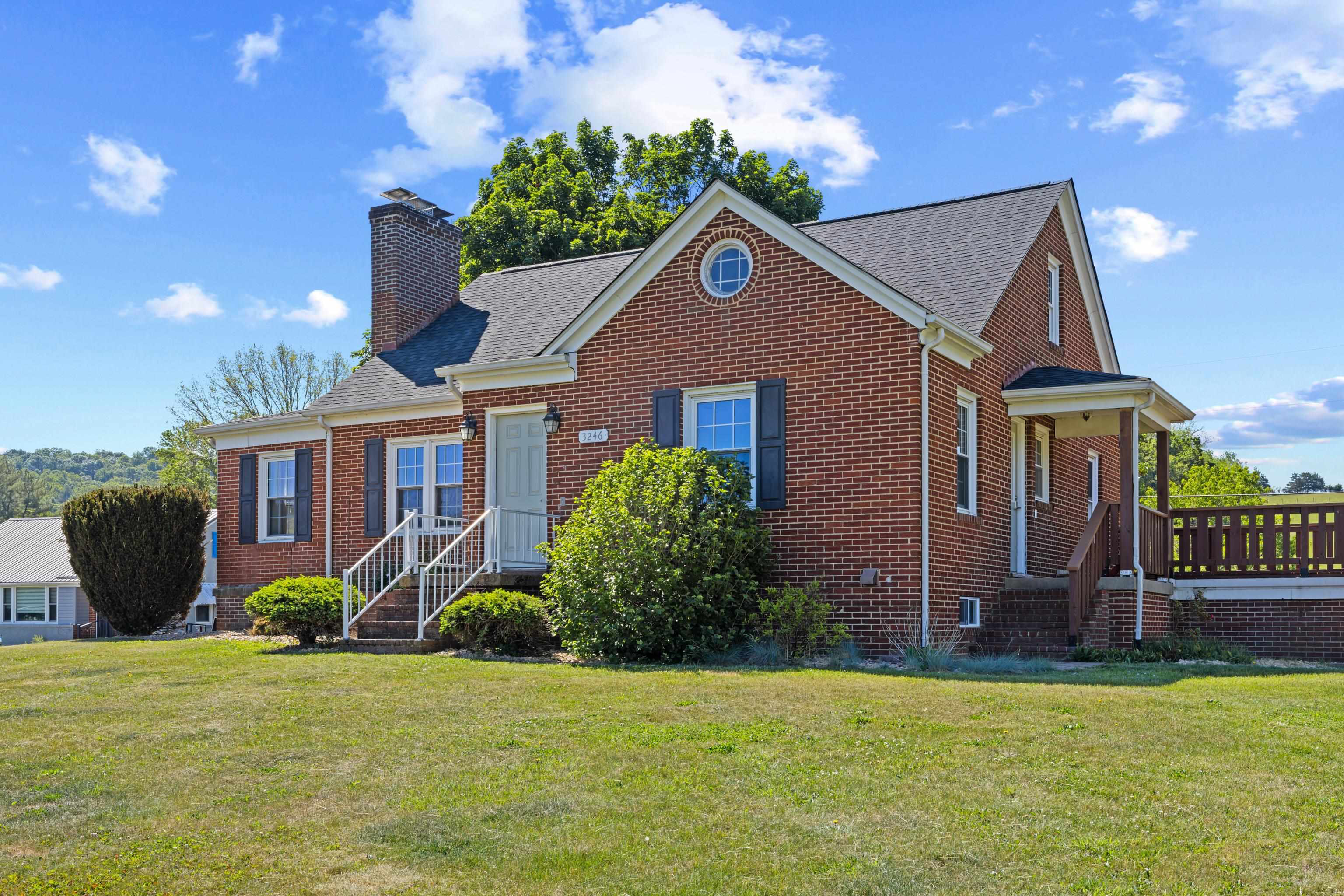 3246 CHURCHVILLE AVE
