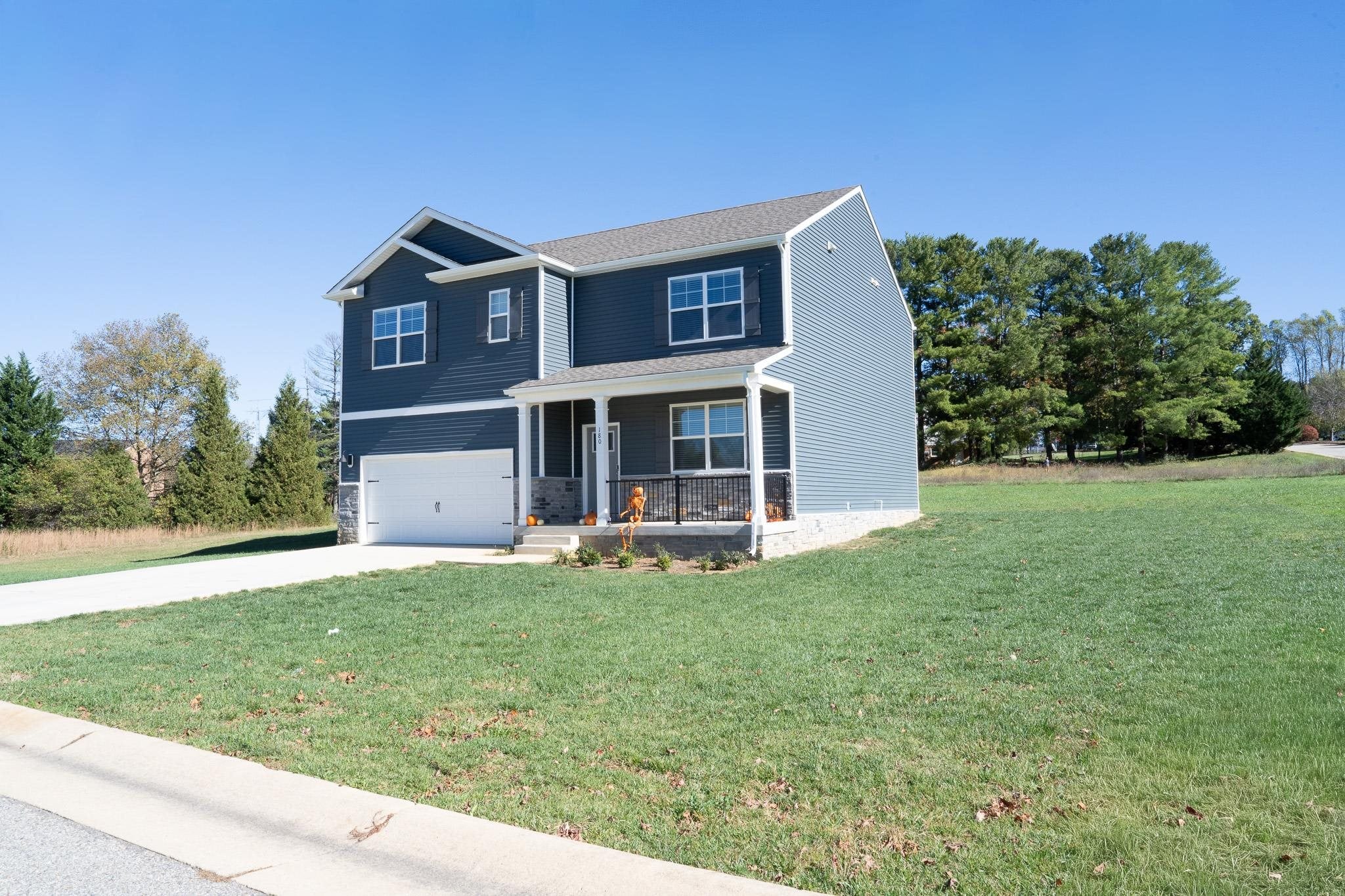 180 WATERFRONT DR