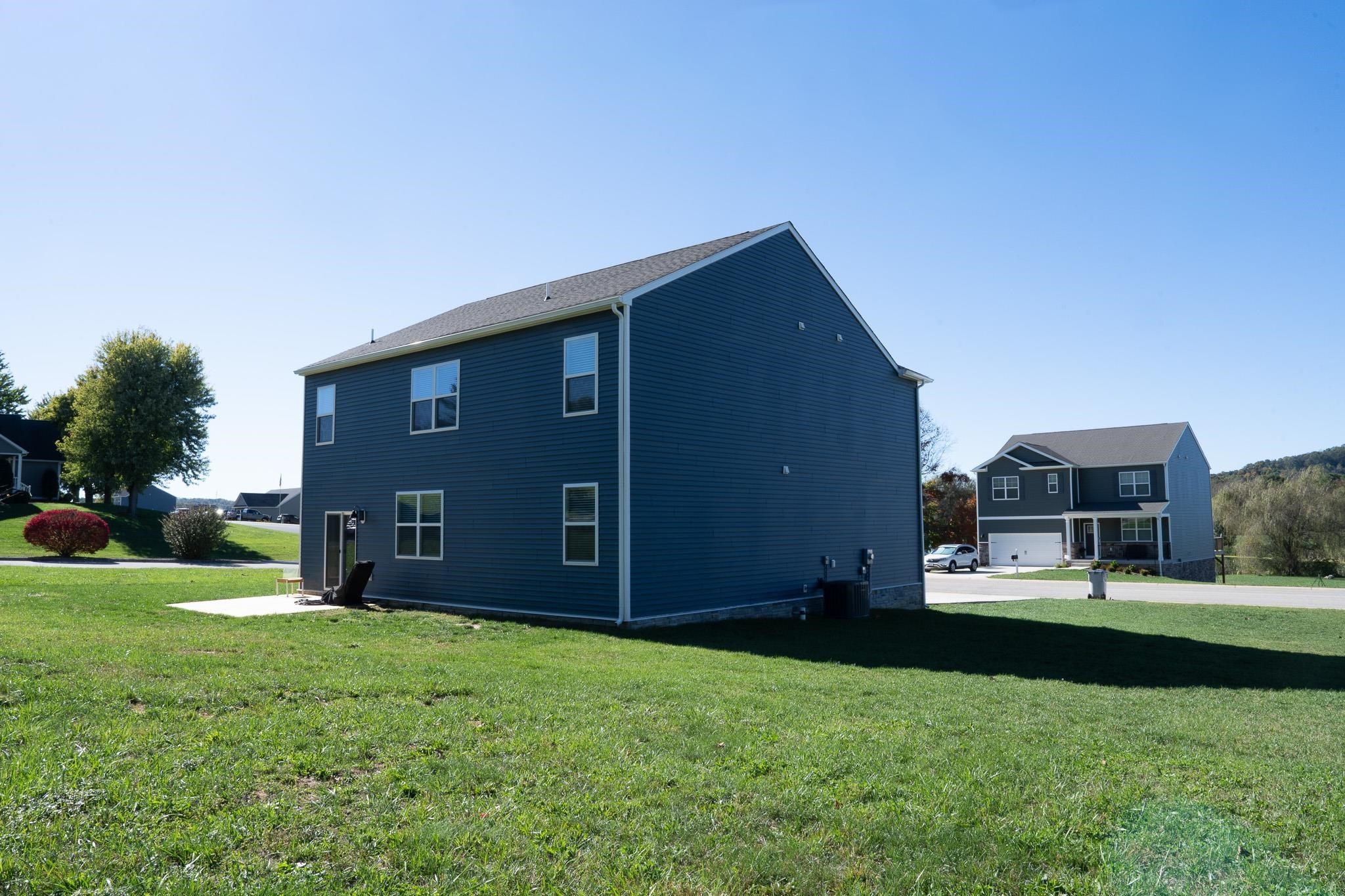 180 WATERFRONT DR