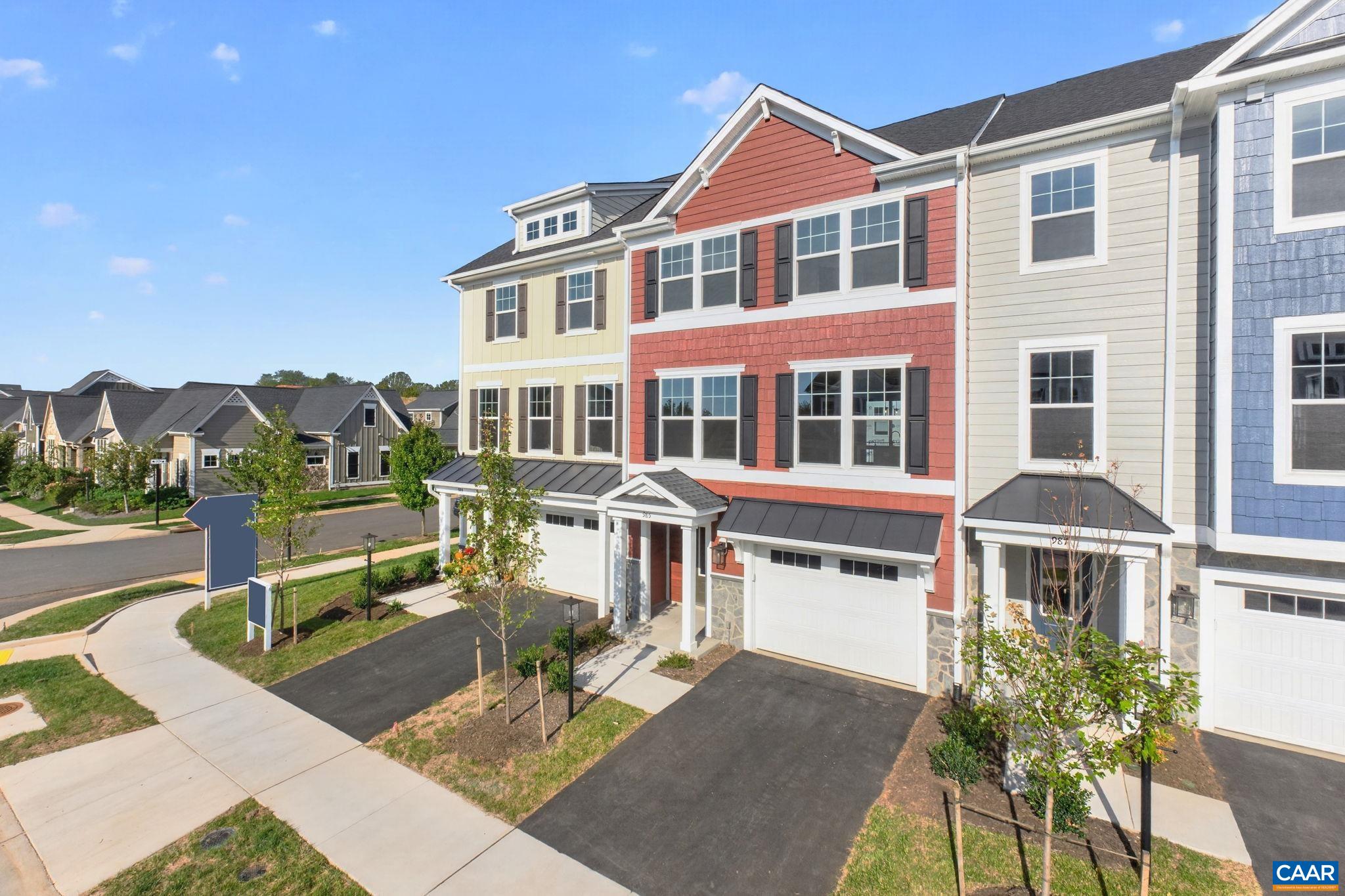 985 BELVEDERE BLVD