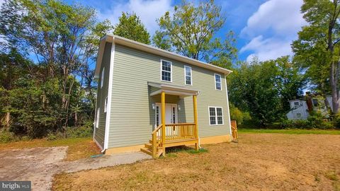Photo of 312 East St, Gordonsville, VA 22942 (MLS # VAOR2010694)