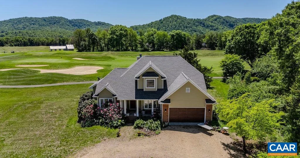 1296 Stoney Creek West