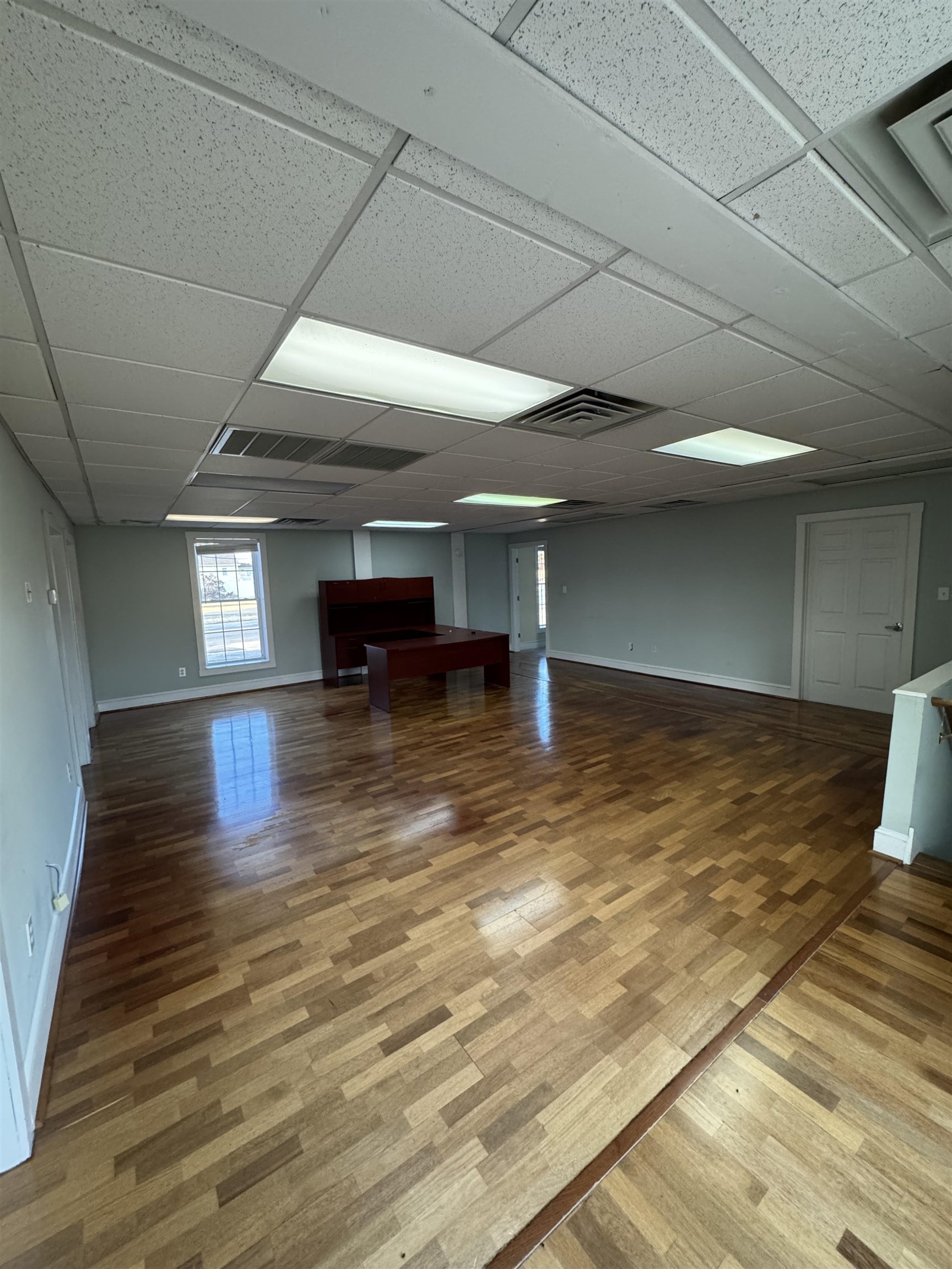 13 LONG MEADOW RD