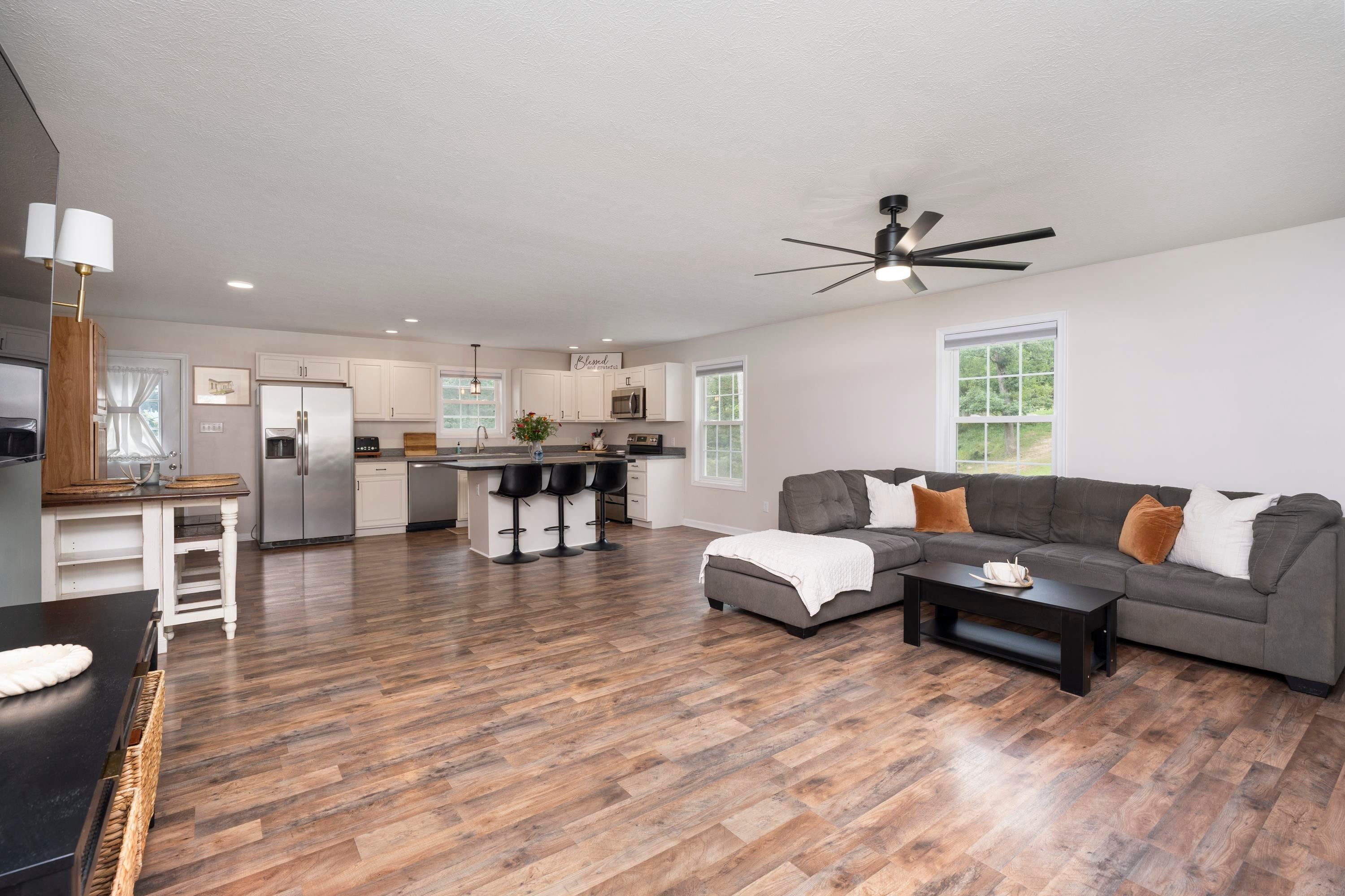 161 MT SINAI POINTE