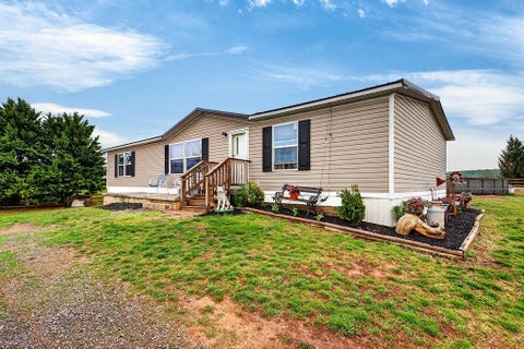 Photo for 70 MIDDLE LANE RD