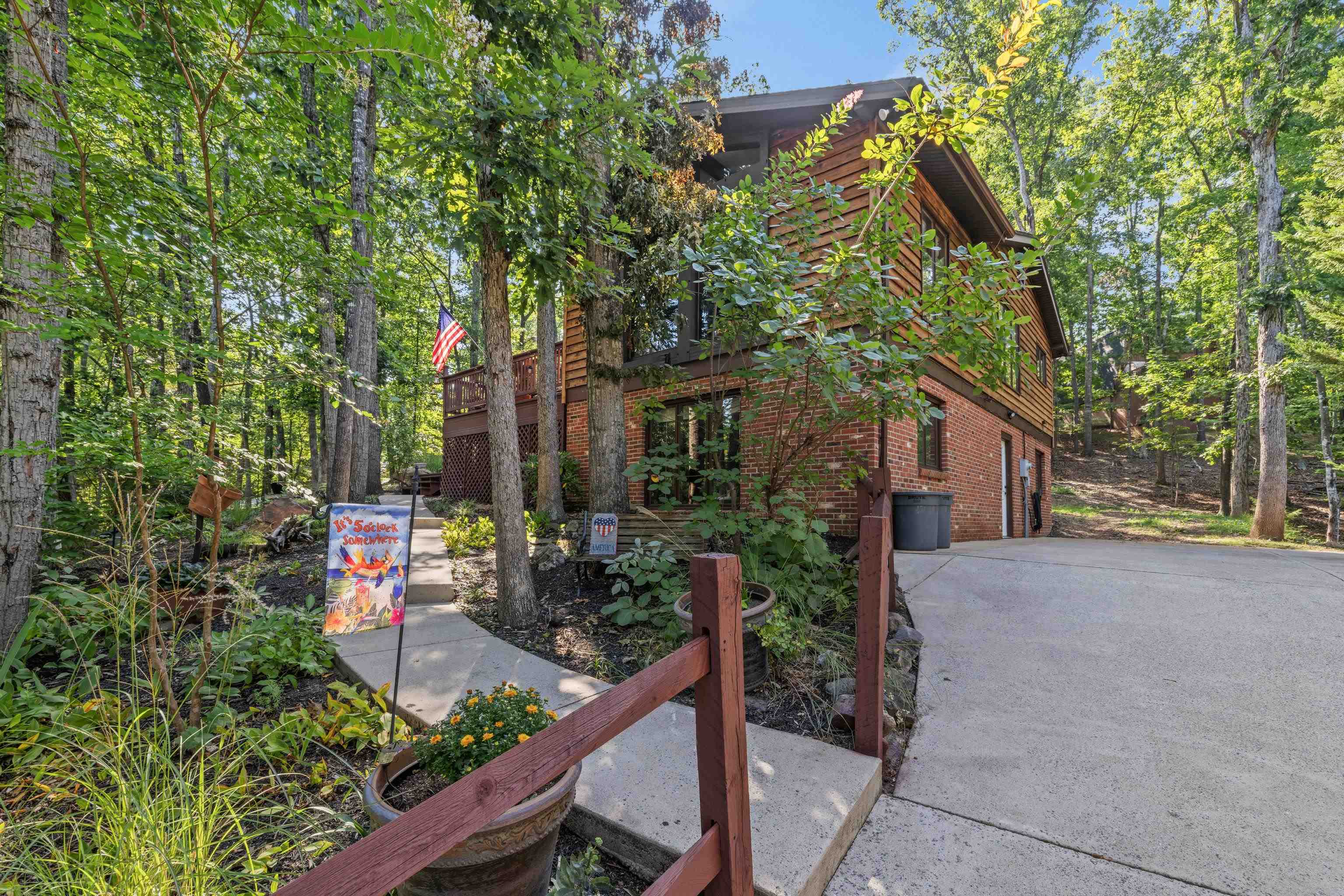 139 YANCEY CT
