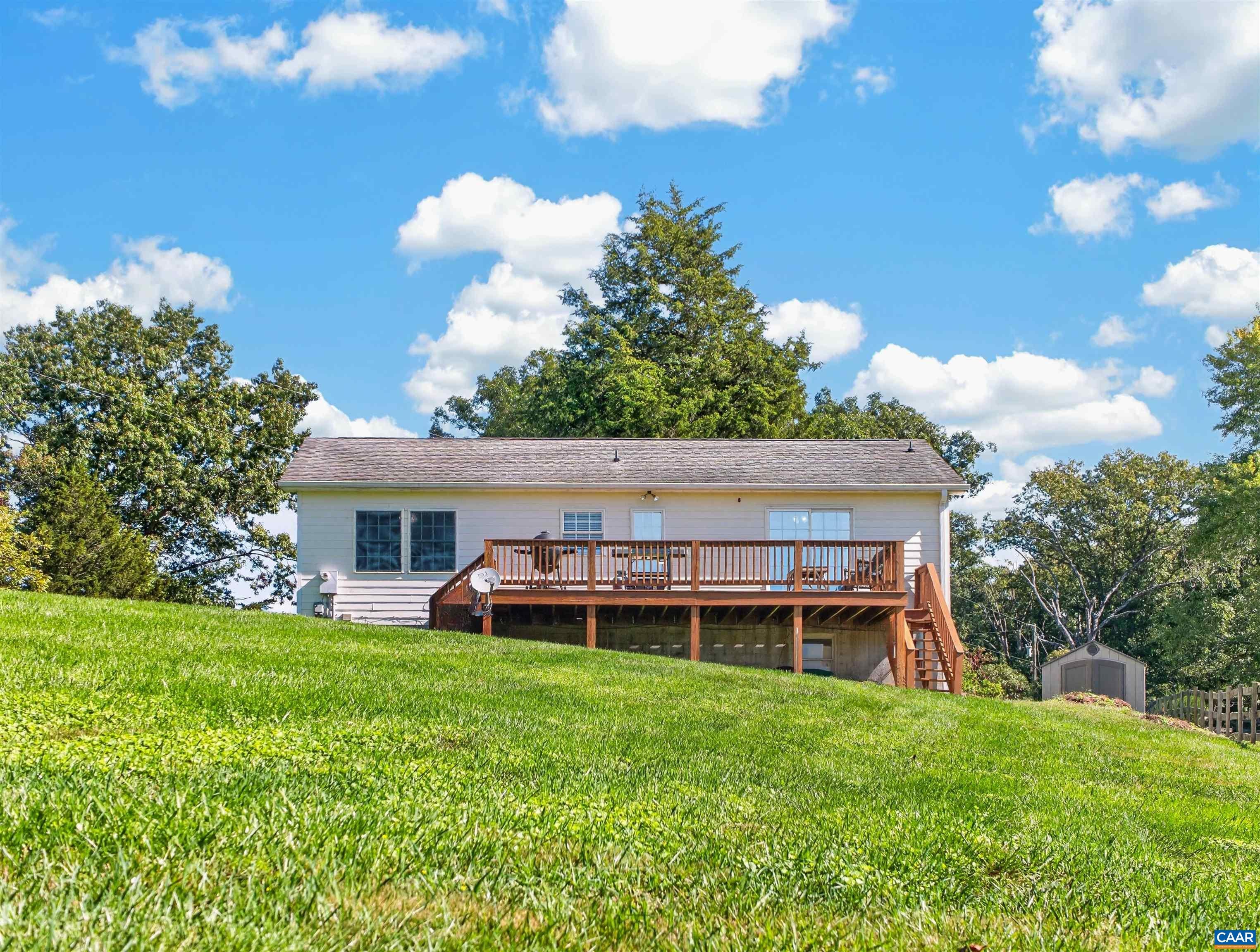 989 BUCK MOUNTAIN FORD LN