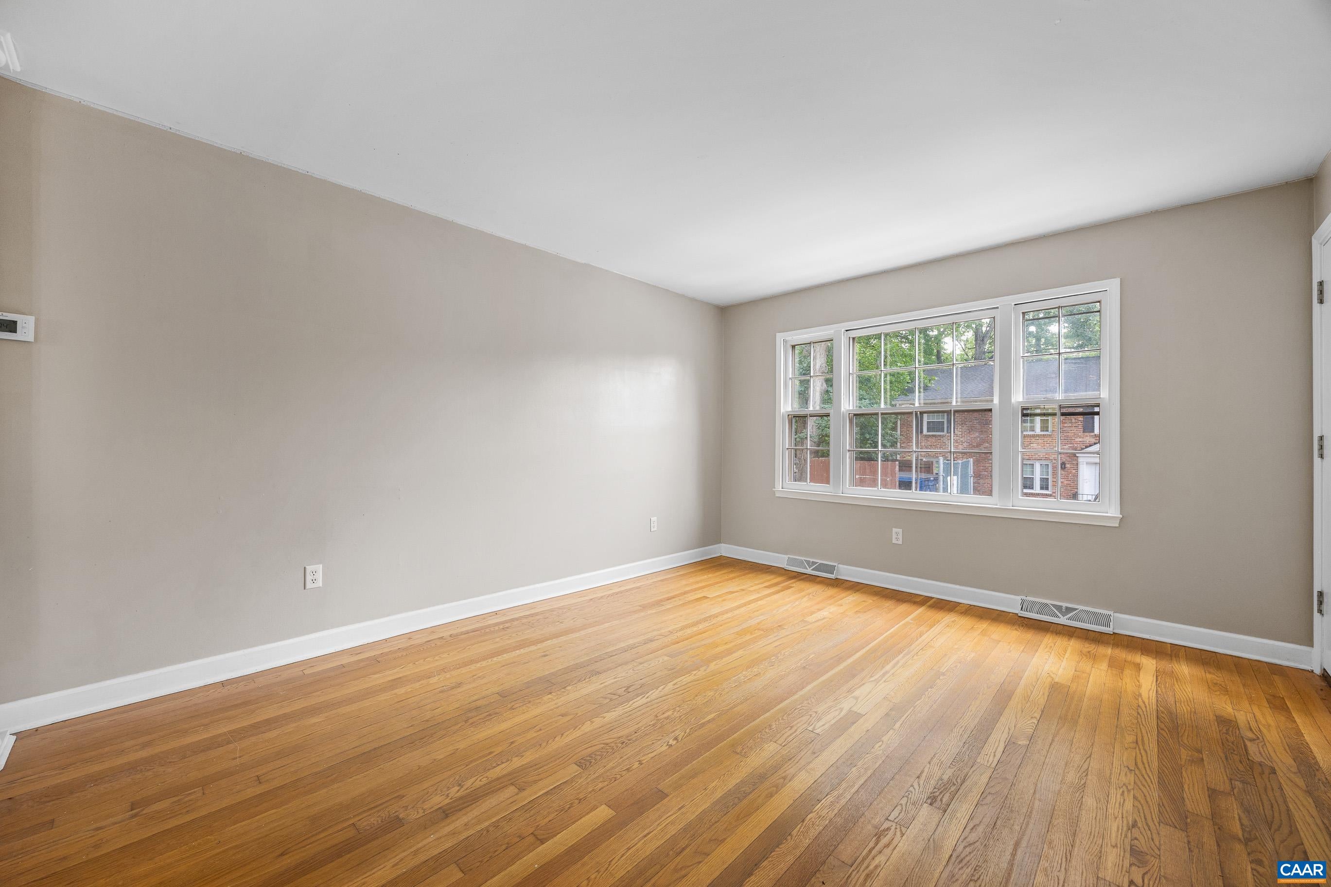 2404 BARRACKS CT 1
