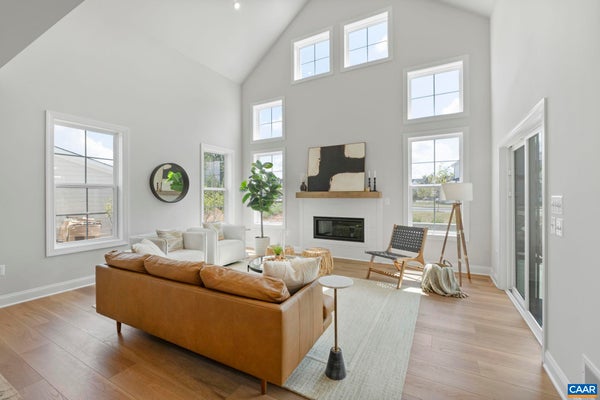 1262 FARROW DR, CHARLOTTESVILLE, VA 22901 - Image f5ee00de11a7020f6cd611501f61beef/285753846