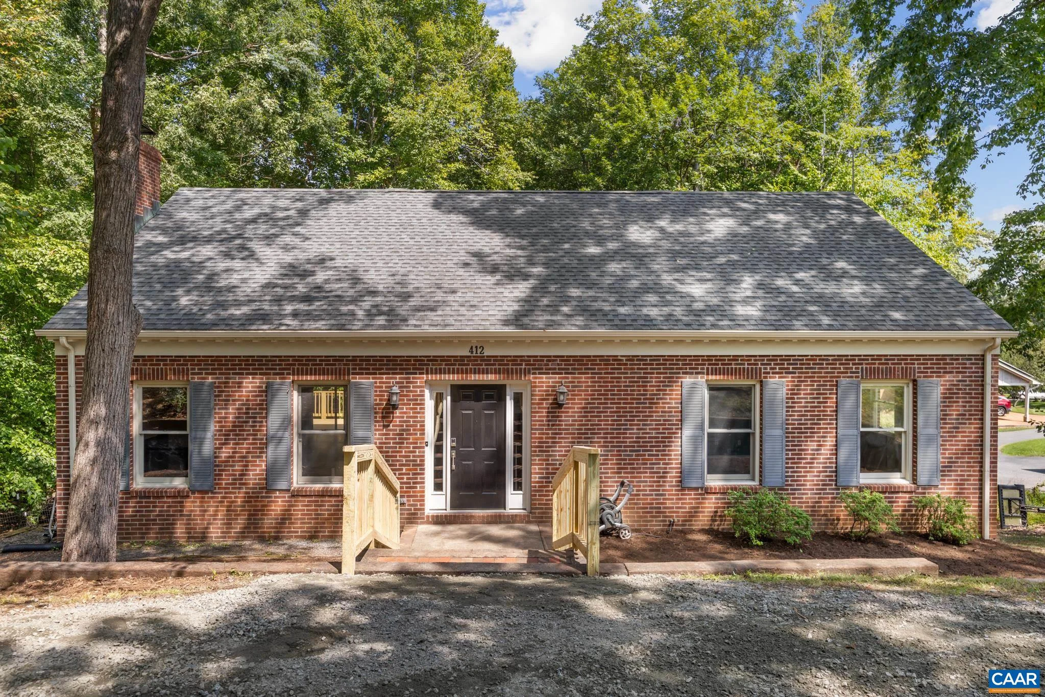 412 Berwick Ct